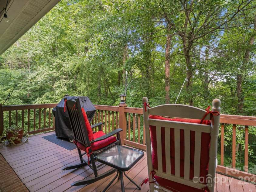 10620 Ford Road, Charlotte, NC 28214.  MLS# CAR4277781, YatesRealty ID 11322. 