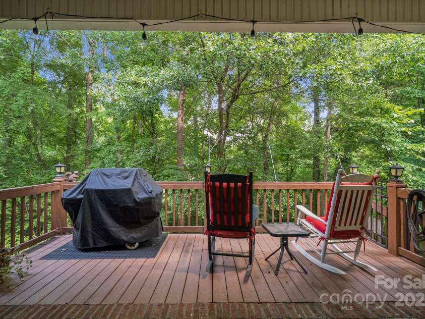 10620 Ford Road, Charlotte, NC 28214.  MLS# CAR4277781, YatesRealty ID 11322. 