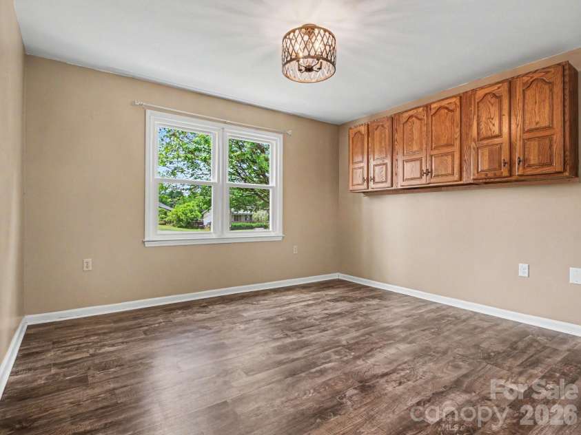 3361 47th Avenue Place, Hickory, NC 28601.  MLS# CAR4350708, YatesRealty ID 11323. Dinning Room