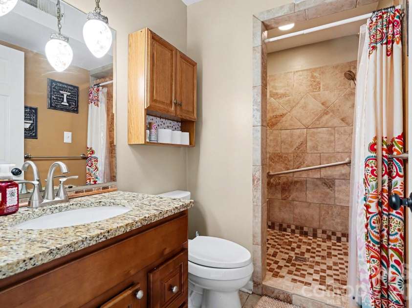 3361 47th Avenue Place, Hickory, NC 28601.  MLS# CAR4350708, YatesRealty ID 11323. Downstairs Full Bath