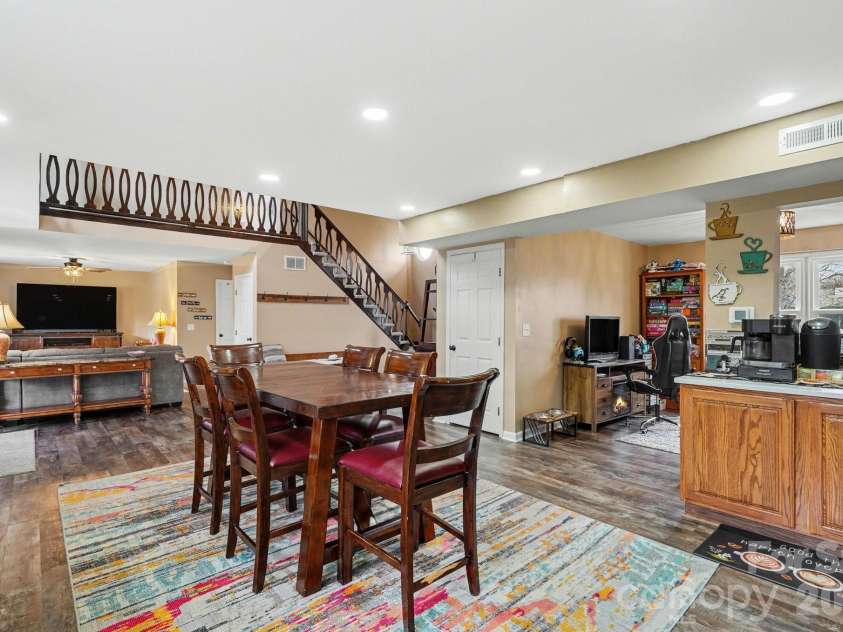 3361 47th Avenue Place, Hickory, NC 28601.  MLS# CAR4350708, YatesRealty ID 11323. Open Floorplan-previously furnished