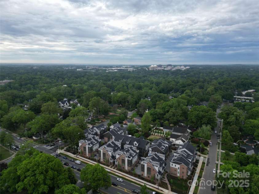 4121 Selwyn Walk Court, Charlotte, NC 28209.  MLS# CAR4237040, YatesRealty ID 11323. 