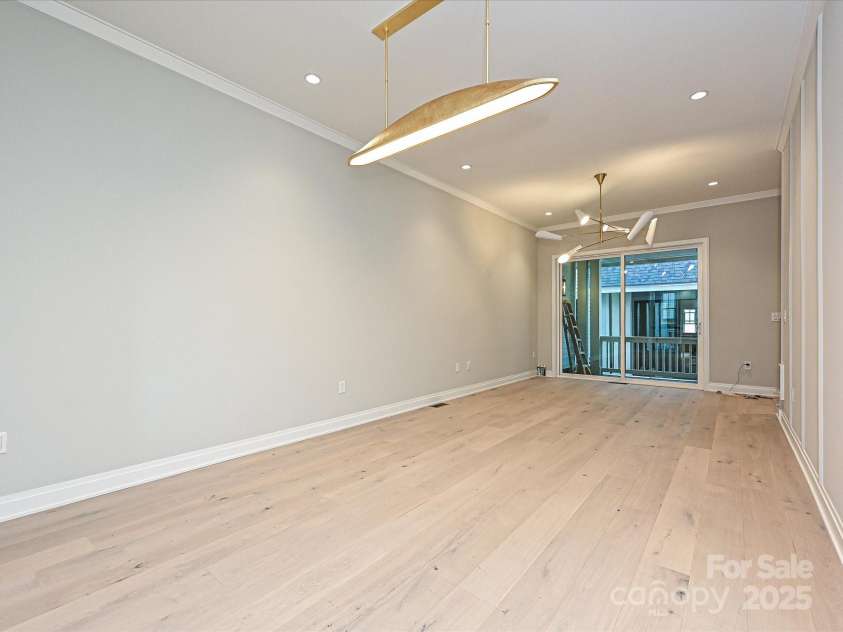 4121 Selwyn Walk Court, Charlotte, NC 28209.  MLS# CAR4237040, YatesRealty ID 11323. 