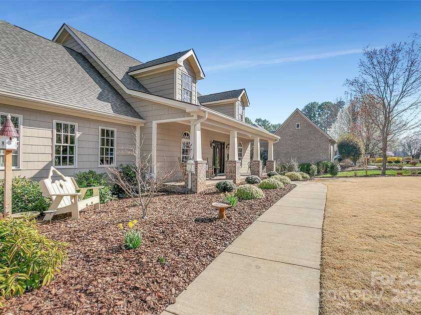 2634 Fox Ridge Road, Asheboro, NC 27205.  MLS# CAR4255934, YatesRealty ID 11324. 