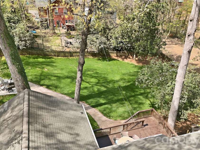 2732 Temple Lane, Charlotte, NC 28205.  MLS# CAR4362386, YatesRealty ID 11324. 
