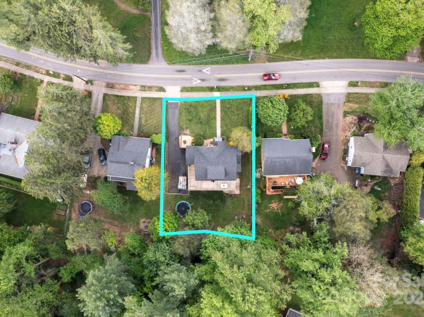 81 Bear Creek Road, Asheville, NC 28806.  MLS# CAR4253442, YatesRealty ID 11325. .22 Acre Lot