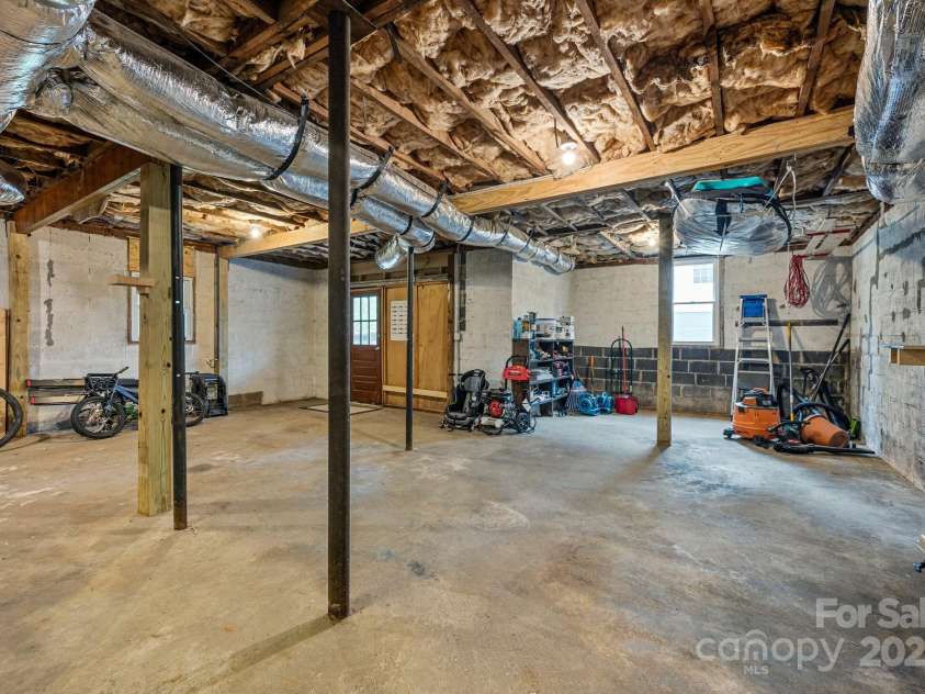 81 Bear Creek Road, Asheville, NC 28806.  MLS# CAR4253442, YatesRealty ID 11325. Lots of Potential