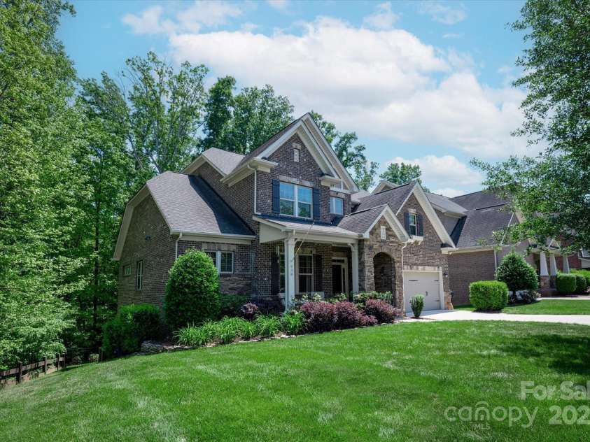 938 Rock Forest Way, Fort Mill, SC 29707.  MLS# CAR4252982, YatesRealty ID 11326. 