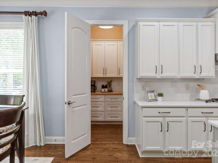 938 Rock Forest Way, Fort Mill, SC 29707.  MLS# CAR4252982, YatesRealty ID 11326. 