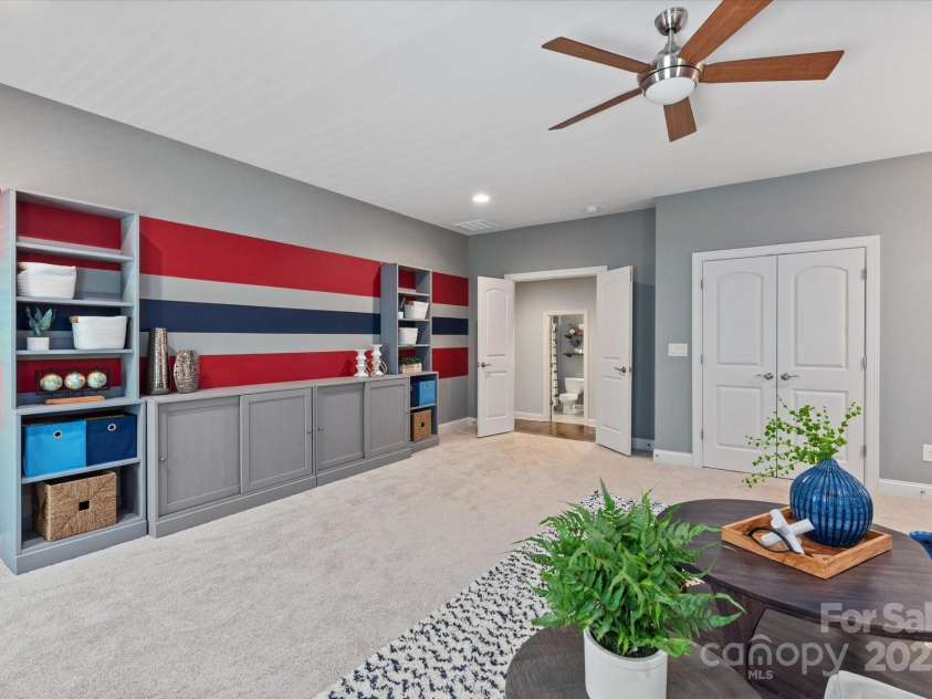 938 Rock Forest Way, Fort Mill, SC 29707.  MLS# CAR4252982, YatesRealty ID 11326. 