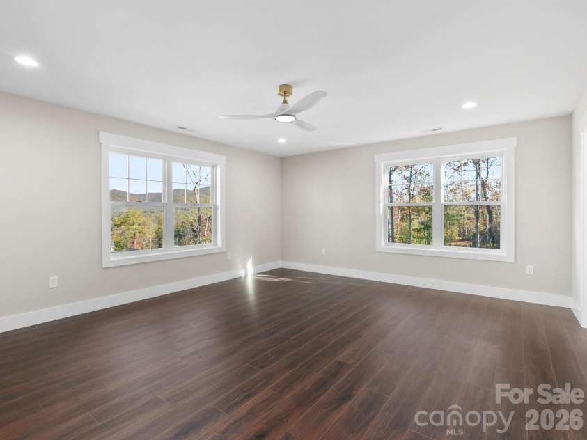 3 Erin Glen Court, Fairview, NC 28730.  MLS# CAR4316176, YatesRealty ID 11327. 