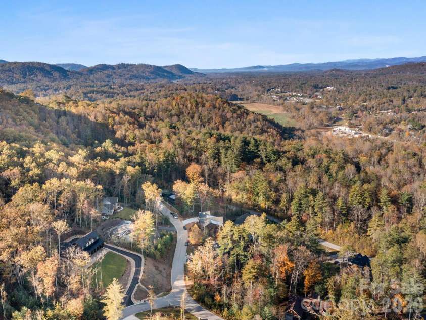 3 Erin Glen Court, Fairview, NC 28730.  MLS# CAR4316176, YatesRealty ID 11327. 