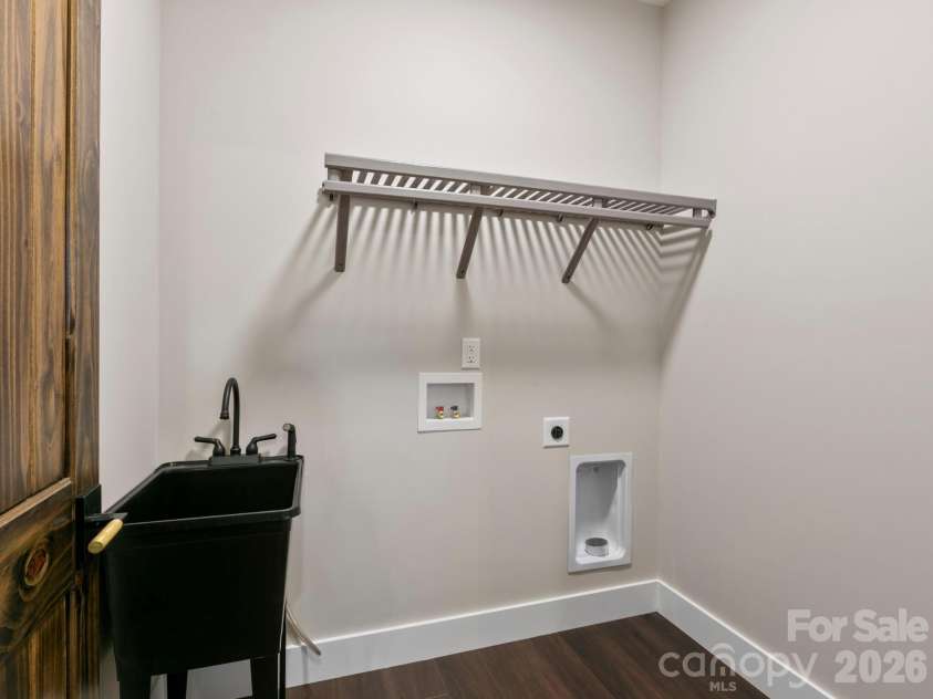 3 Erin Glen Court, Fairview, NC 28730.  MLS# CAR4316176, YatesRealty ID 11327. Laundry Room