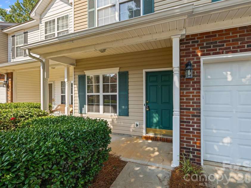 479 Delta Drive, Fort Mill, SC 29715.  MLS# CAR4286590, YatesRealty ID 11328. 