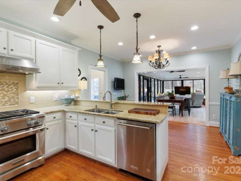 341 Beckwick Lane, Concord, NC 28025.  MLS# CAR4227845, YatesRealty ID 11329. 