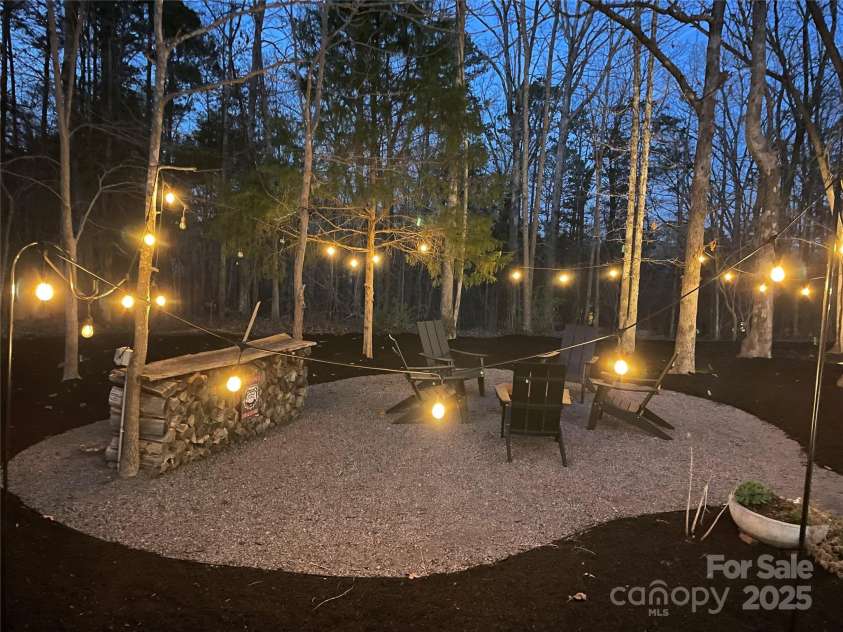 341 Beckwick Lane, Concord, NC 28025.  MLS# CAR4227845, YatesRealty ID 11329. 