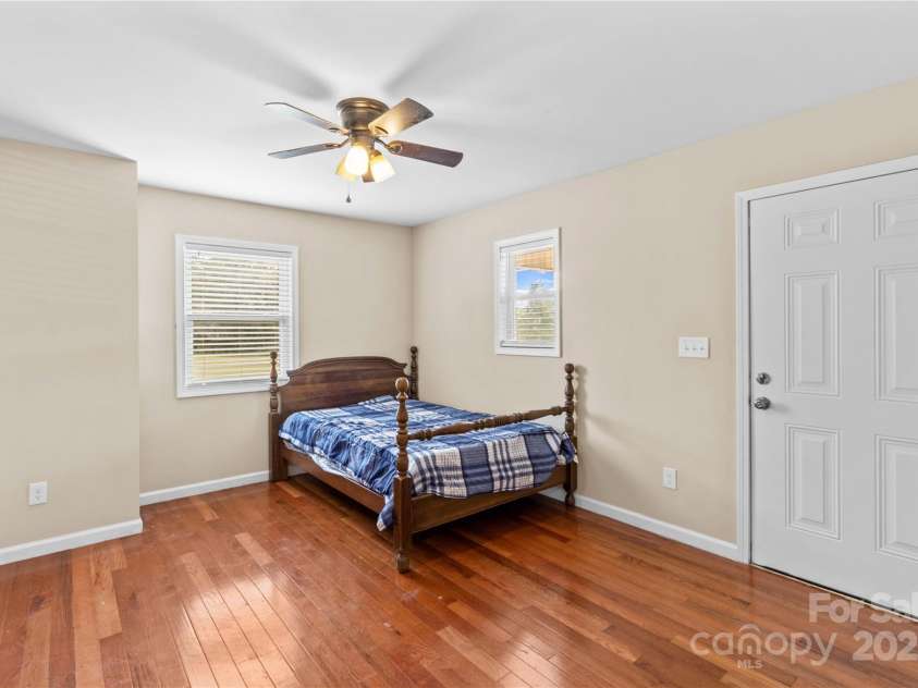 106 Emlee Street, Lexington, NC 27295.  MLS# CAR4312427, YatesRealty ID 1133. 