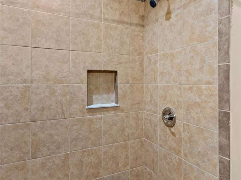 106 Emlee Street, Lexington, NC 27295.  MLS# CAR4312427, YatesRealty ID 1133. 