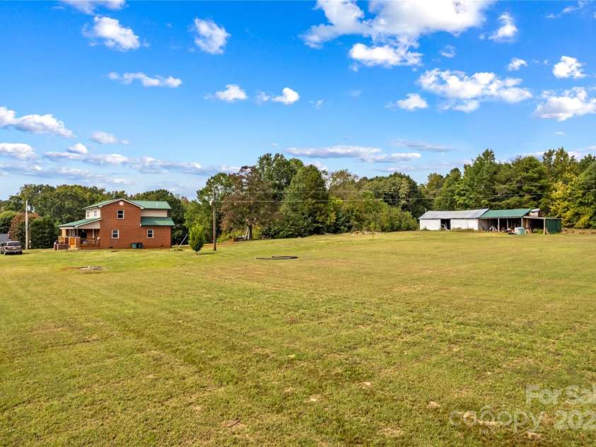 106 Emlee Street, Lexington, NC 27295.  MLS# CAR4312427, YatesRealty ID 1133. 