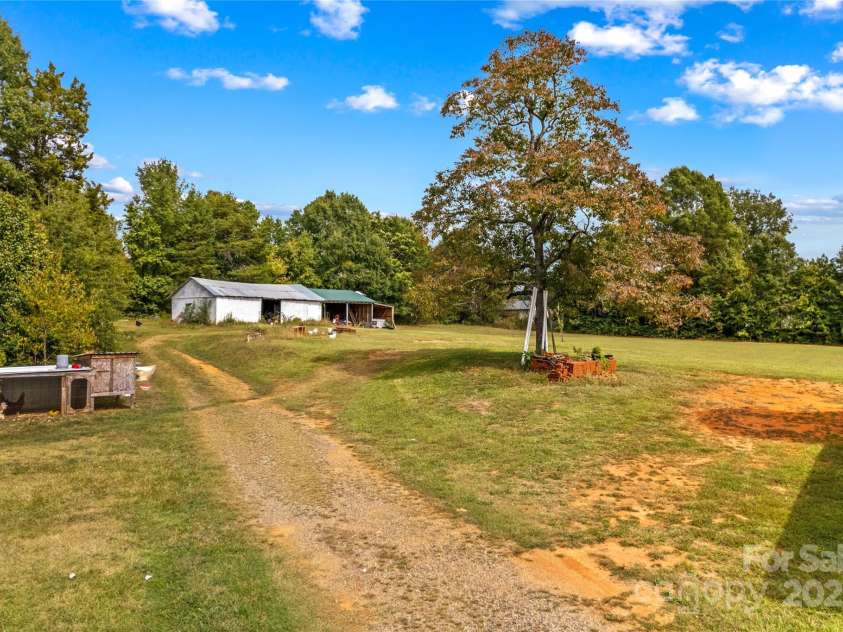 106 Emlee Street, Lexington, NC 27295.  MLS# CAR4312427, YatesRealty ID 1133. 