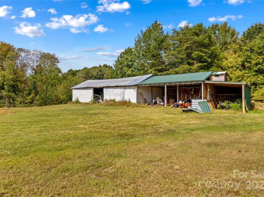 106 Emlee Street, Lexington, NC 27295.  MLS# CAR4312427, YatesRealty ID 1133. 