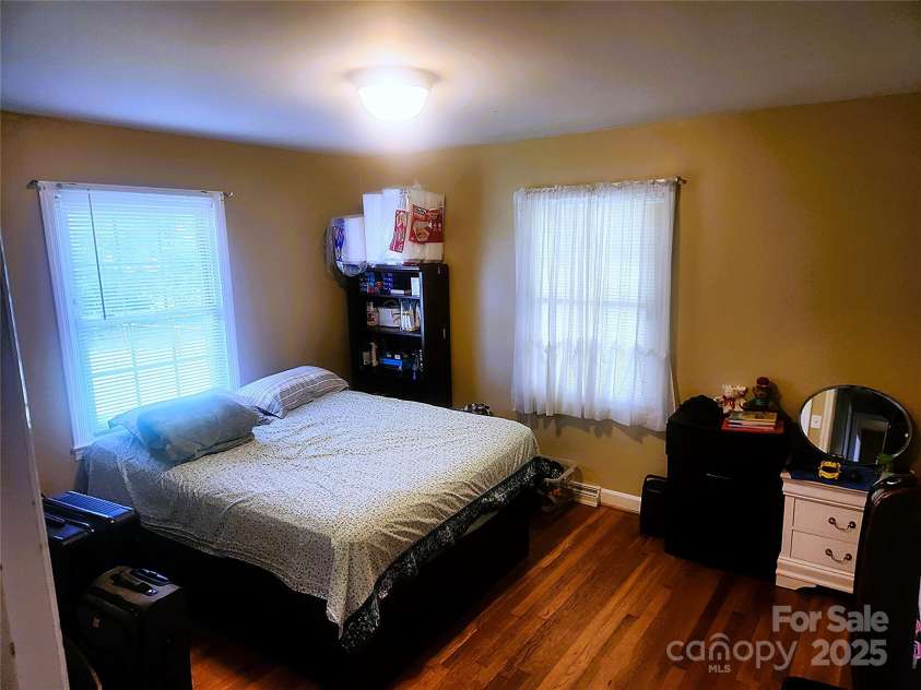 117 Bolding Street, Gastonia, NC 28052.  MLS# CAR4298588, YatesRealty ID 1133. 1st bedroom