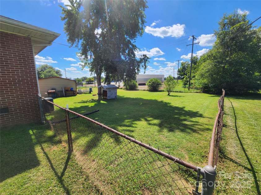 117 Bolding Street, Gastonia, NC 28052.  MLS# CAR4298588, YatesRealty ID 1133. Back yard