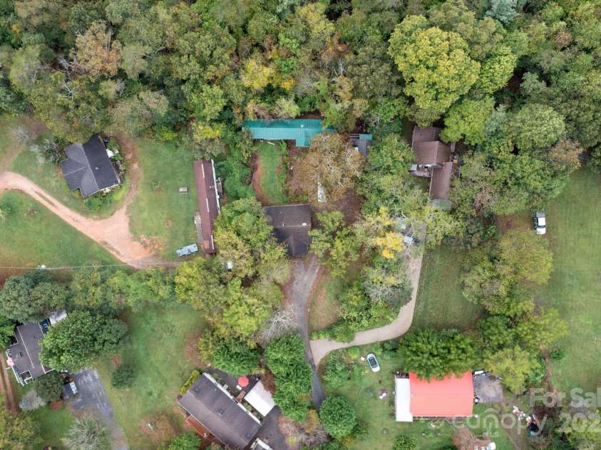 132 Little Knob Road, Asheville, NC 28803.  MLS# CAR4314463, YatesRealty ID 11330. Multi-Unit Investment