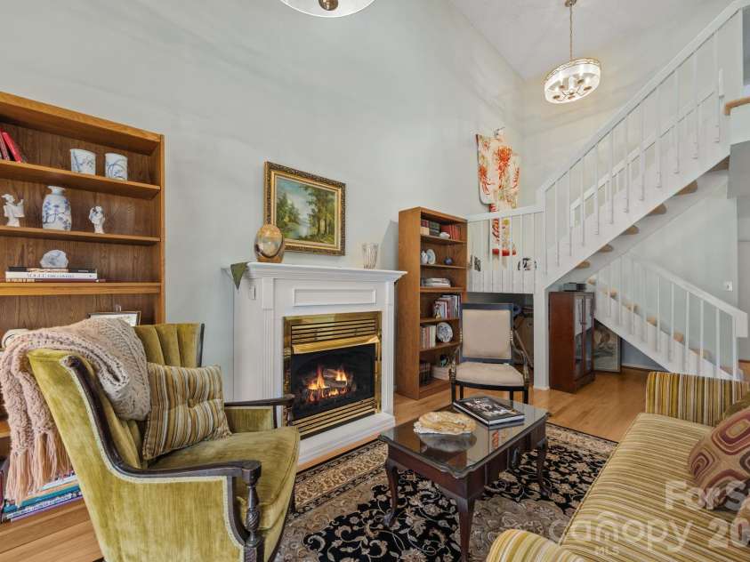 102 Crowfields Drive, Asheville, NC 28803.  MLS# CAR4352094, YatesRealty ID 11332. 