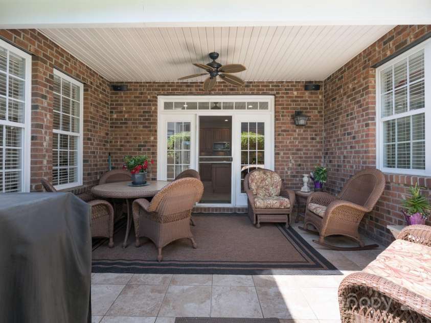 11008 Round Rock Road, Charlotte, NC 28277.  MLS# CAR4251627, YatesRealty ID 11333. Covered Side Porch