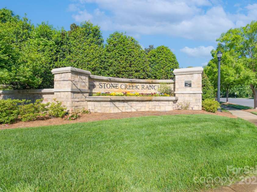11008 Round Rock Road, Charlotte, NC 28277.  MLS# CAR4251627, YatesRealty ID 11333. Entrance Monument