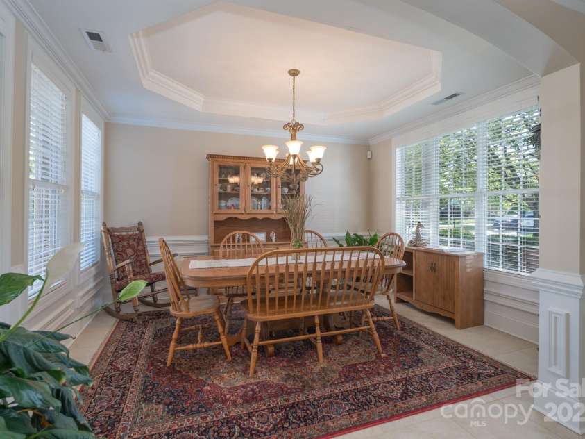 11008 Round Rock Road, Charlotte, NC 28277.  MLS# CAR4251627, YatesRealty ID 11333. Front Dining Room