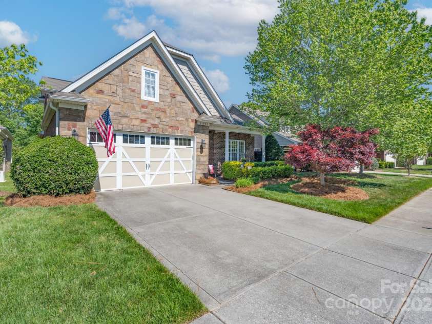 11008 Round Rock Road, Charlotte, NC 28277.  MLS# CAR4251627, YatesRealty ID 11333. Front Exterior