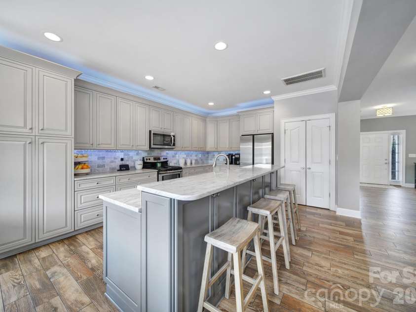 1002 Dataw Lane, Indian Trail, NC 28079.  MLS# CAR4329561, YatesRealty ID 11334. 
