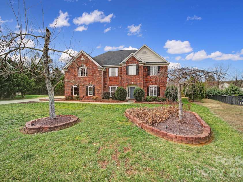 1002 Dataw Lane, Indian Trail, NC 28079.  MLS# CAR4329561, YatesRealty ID 11334. 