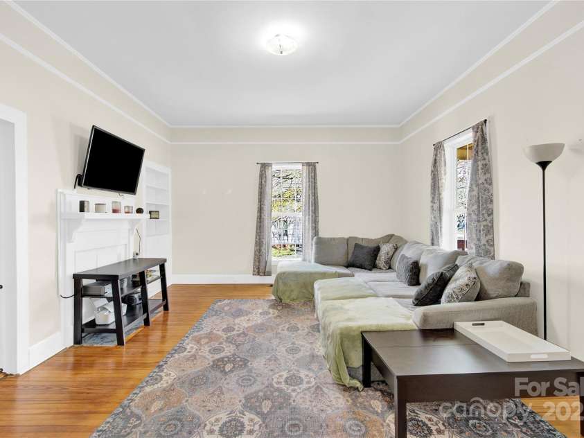 803 Walnut Street, Kannapolis, NC 28081.  MLS# CAR4251174, YatesRealty ID 11335. 