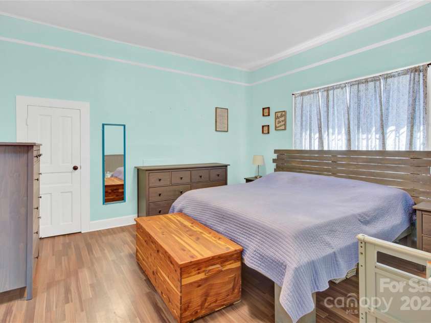 803 Walnut Street, Kannapolis, NC 28081.  MLS# CAR4251174, YatesRealty ID 11335. 