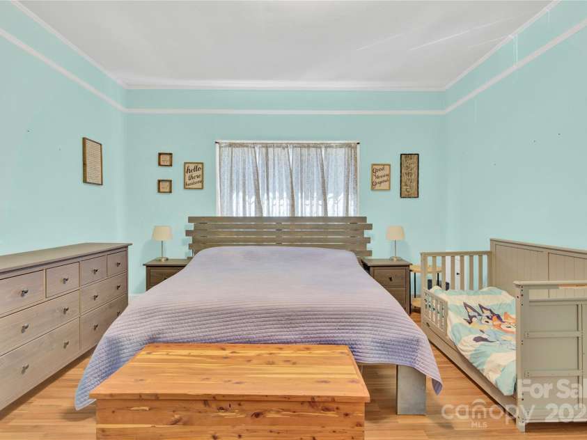 803 Walnut Street, Kannapolis, NC 28081.  MLS# CAR4251174, YatesRealty ID 11335. 