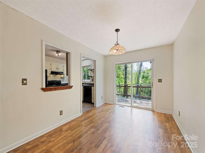 112 Charland Forest Road, Asheville, NC 28803.  MLS# CAR4173044, YatesRealty ID 11336. 