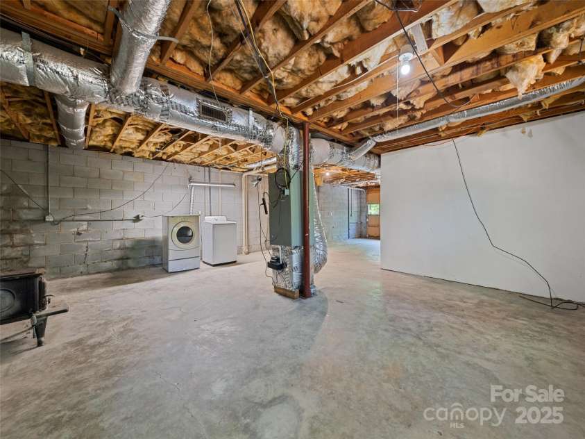 112 Charland Forest Road, Asheville, NC 28803.  MLS# CAR4173044, YatesRealty ID 11336. 