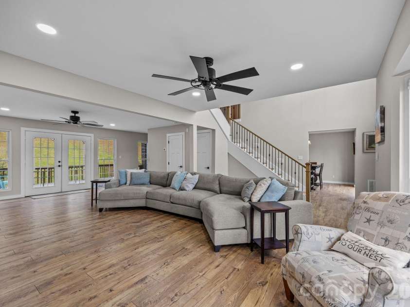 235 Petersburg View Drive, Marshall, NC 28753.  MLS# CAR4308735, YatesRealty ID 11336. 