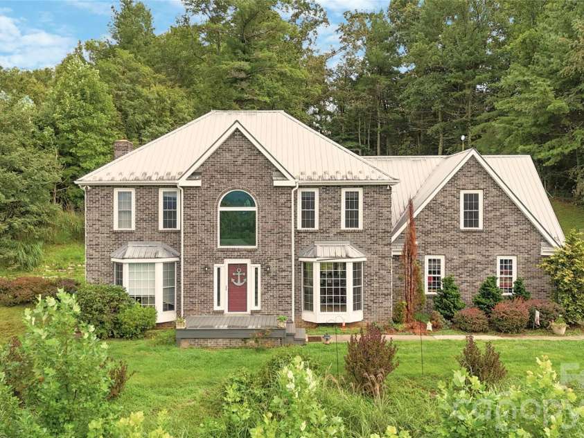 235 Petersburg View Drive, Marshall, NC 28753.  MLS# CAR4308735, YatesRealty ID 11336. 