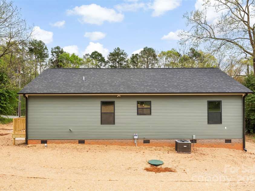 1451 Cherryville Road, Shelby, NC 28150.  MLS# CAR4242683, YatesRealty ID 11337. 