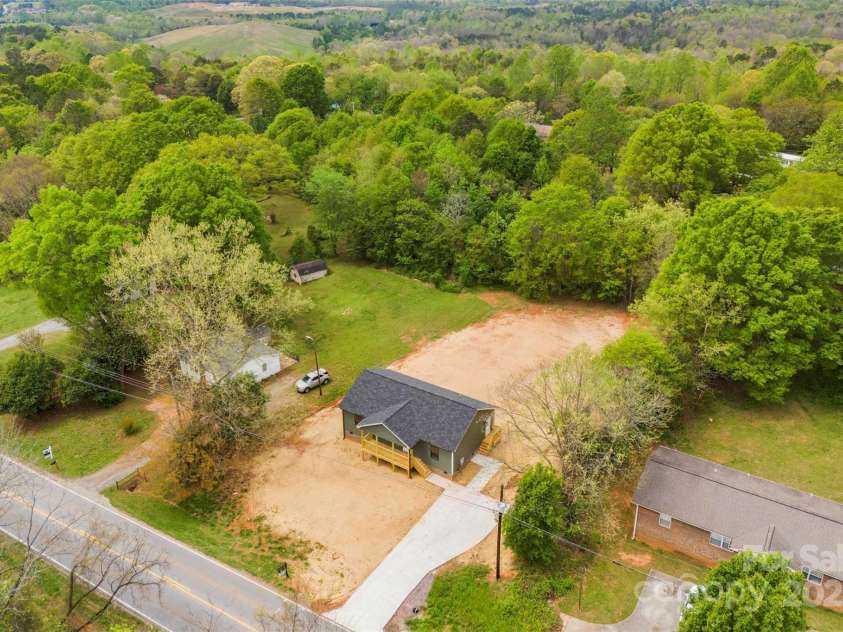 1451 Cherryville Road, Shelby, NC 28150.  MLS# CAR4242683, YatesRealty ID 11337. 