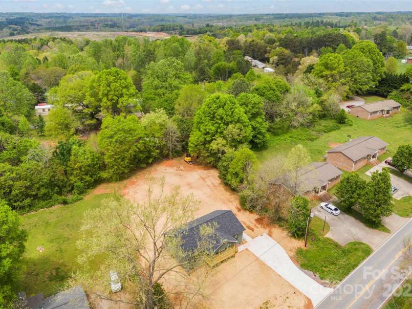 1451 Cherryville Road, Shelby, NC 28150.  MLS# CAR4242683, YatesRealty ID 11337. 