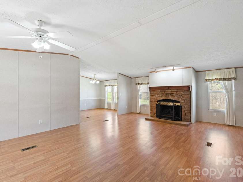 18 Ford Valley Road, Weaverville, NC 28787.  MLS# CAR4355103, YatesRealty ID 11338. 
