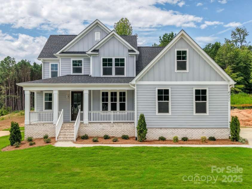 4251 Candlewood Drive, Sherrills Ford, NC 28673.  MLS# CAR4214764, YatesRealty ID 11338. 
