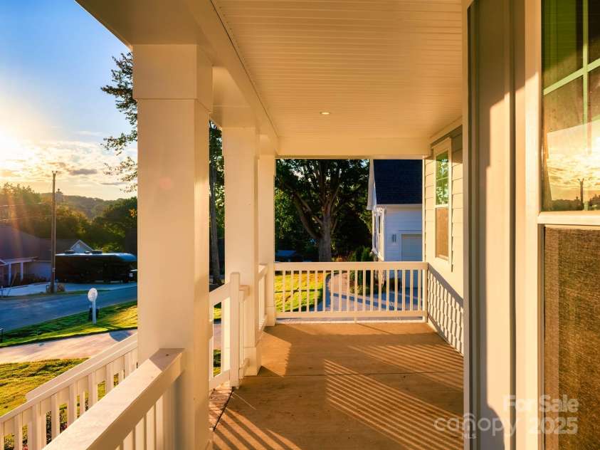 4251 Candlewood Drive, Sherrills Ford, NC 28673.  MLS# CAR4214764, YatesRealty ID 11338. 