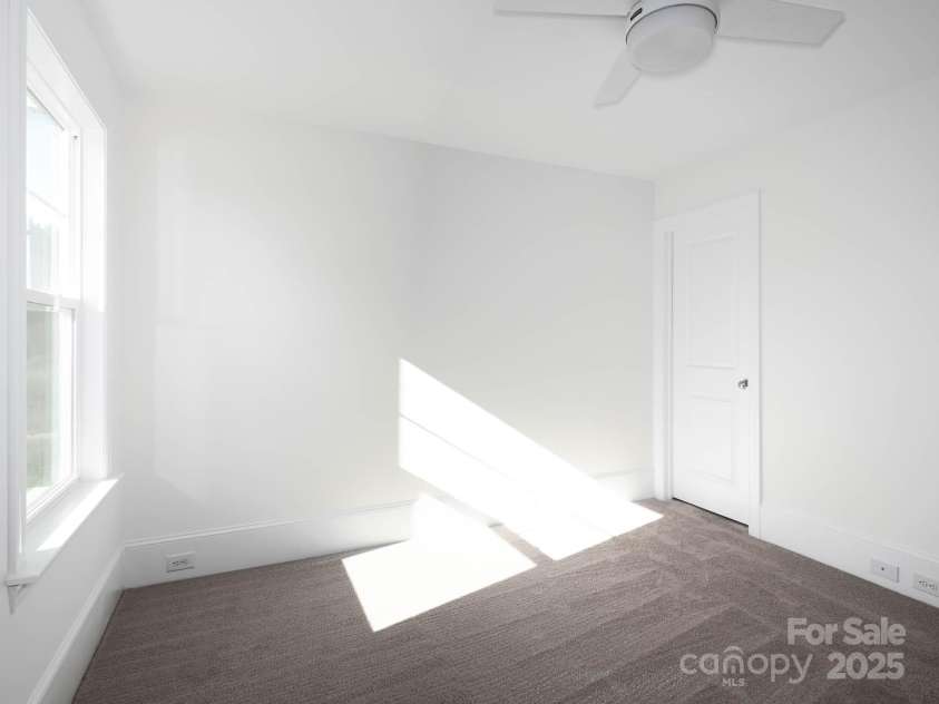 4251 Candlewood Drive, Sherrills Ford, NC 28673.  MLS# CAR4214764, YatesRealty ID 11338. 