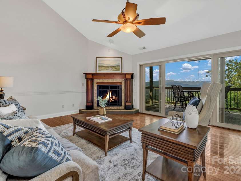 86 Distant View Drive, Asheville, NC 28803.  MLS# CAR4299899, YatesRealty ID 11339. Cozy up to the fire on cool fall day. 